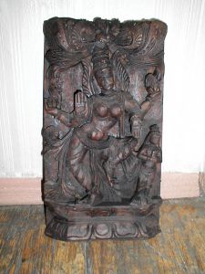Индийская деревянная скульптура (жен.). - Антиквар на диване. Интернет-магазин антиквариата.