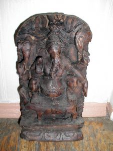 Индийская деревянная скульптура (муж.).  - Антиквар на диване. Интернет-магазин антиквариата.
